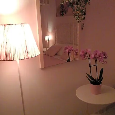 La Casa Di Isabella Bed & Breakfast 4*